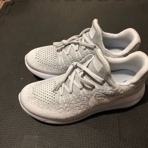 New Nike lunarlon- women 8.5